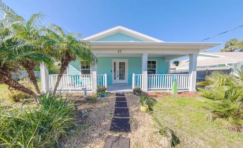AQUA PEARL Beach Home w/Heated Pool, Free Golf Cart, Biking, Hiking & Boating Pet friendly
